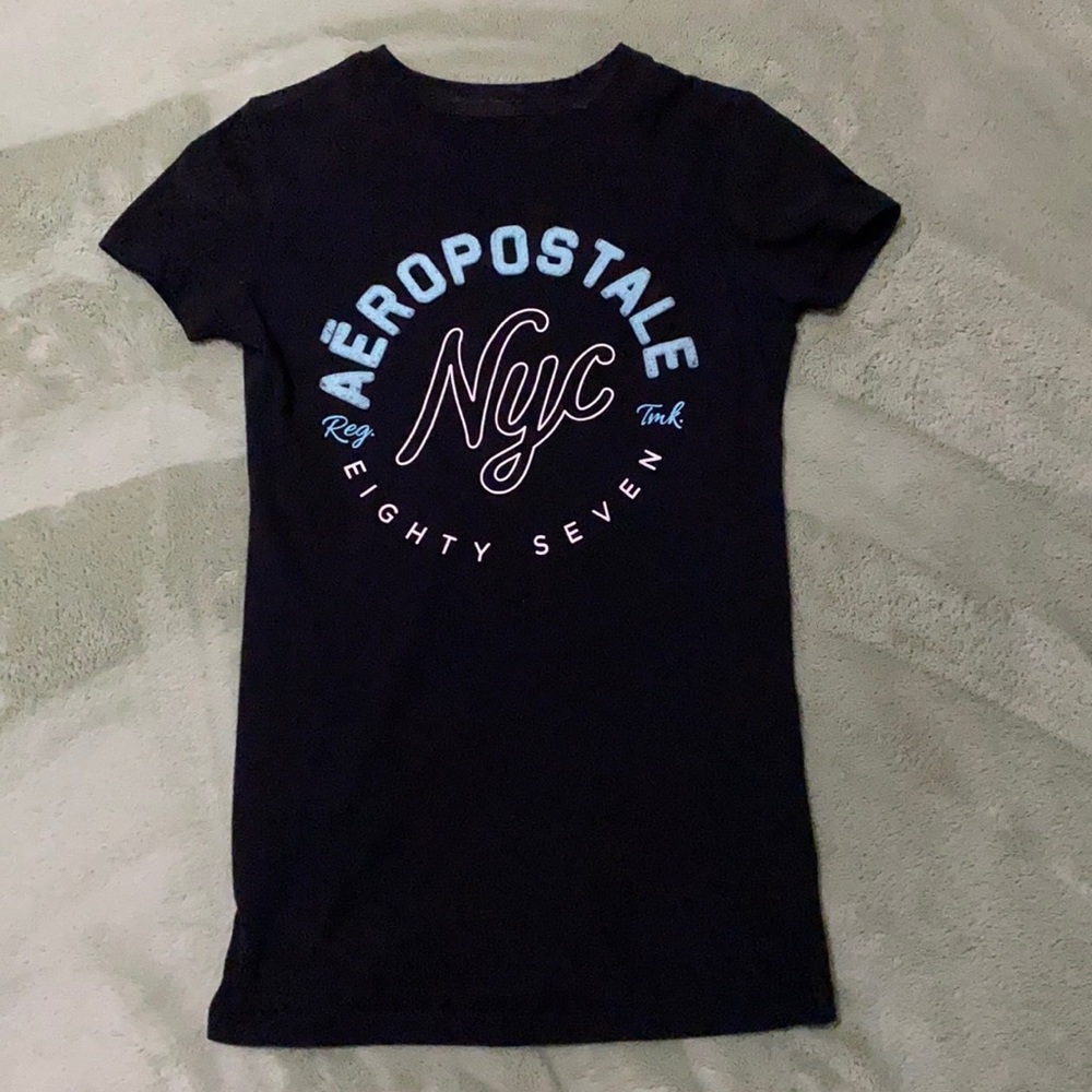 aeropostal graphic tee shirt. size: xs